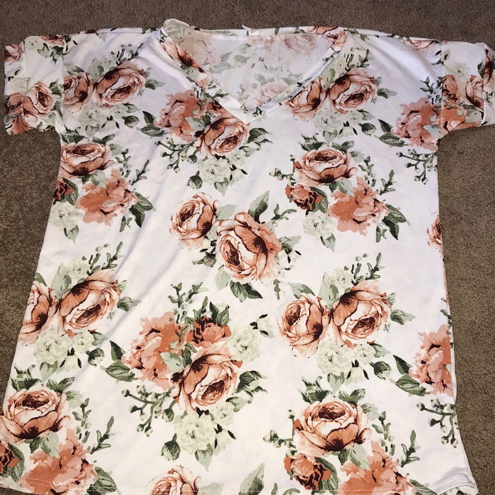 Floral boutique top